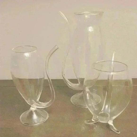 Set of 3- Vampire Cocktail Glasses - Picture 4 of 4